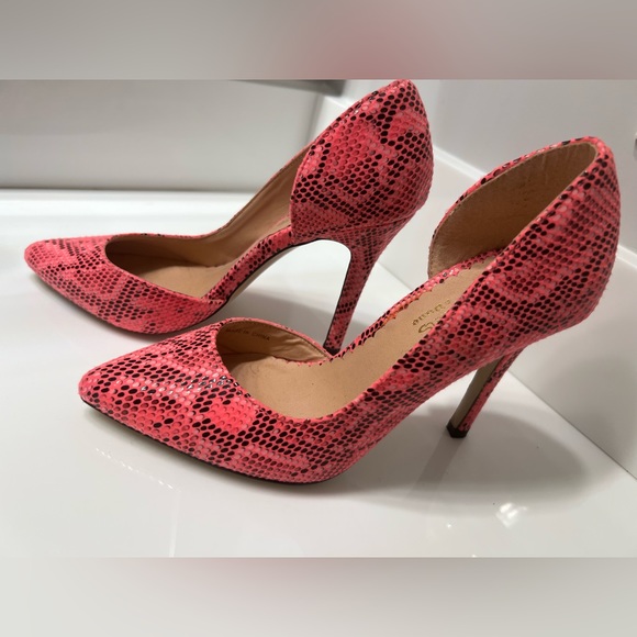 Dune head over heels pink and black stylish pumps - Picture 2 of 5